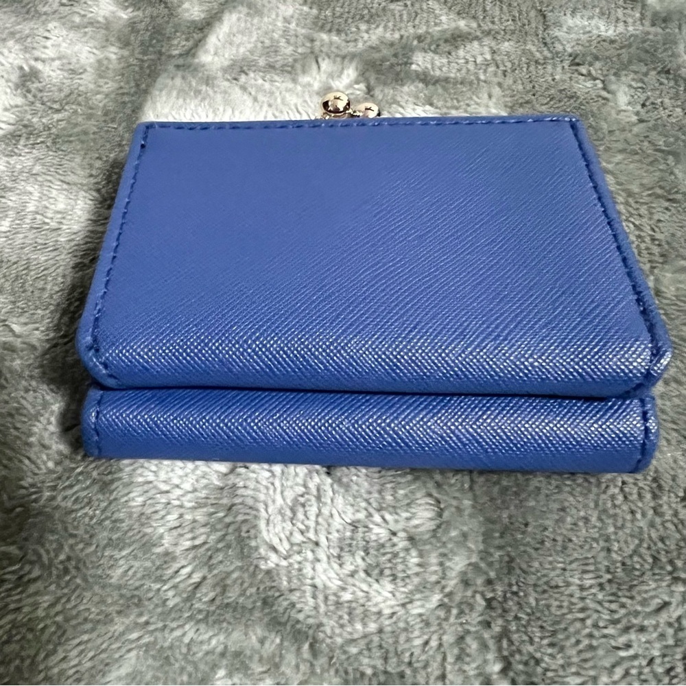 Peanuts Trifold Rare Mini Blue/White Leather Kiss lock Wallet - Picture 3 of 12